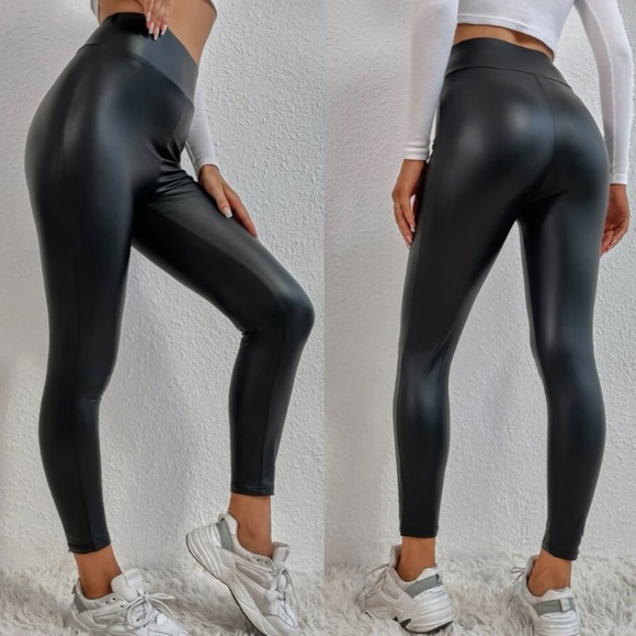 Sexy high waisted vegan leather leggings - Picture 1 of 4